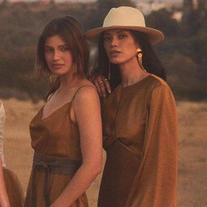 Significant Other Demi Backless Long-Sleeve Satin Column Gown US 12/AUS …